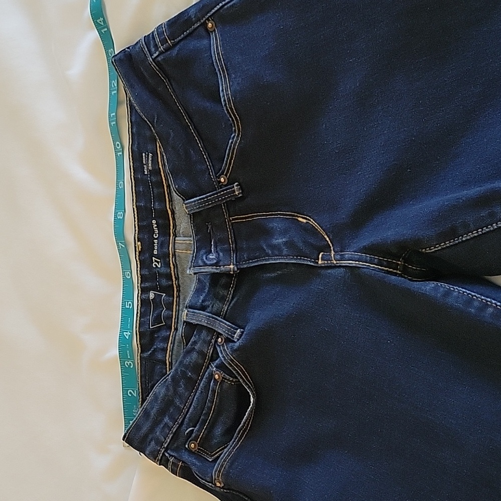 Levi's Bold Curvy mid rise skinny jeans size 27